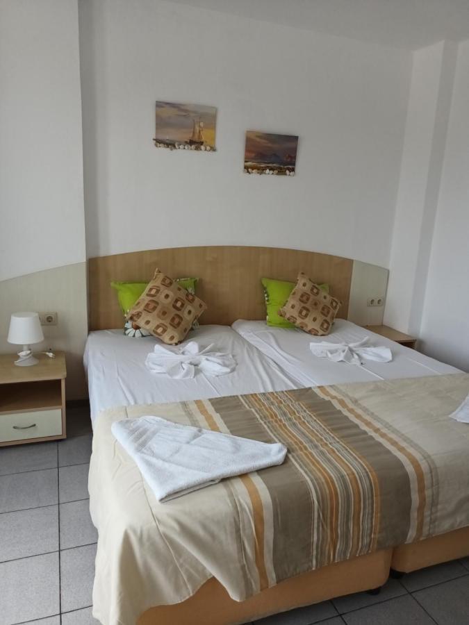 Alba Family Club Hotel Primorsko Buitenkant foto