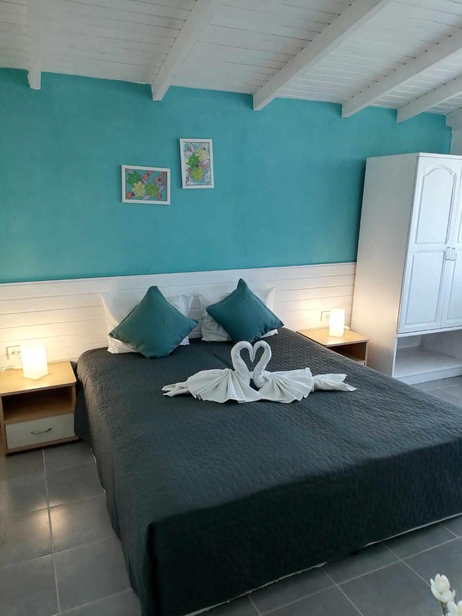 Alba Family Club Hotel Primorsko Buitenkant foto