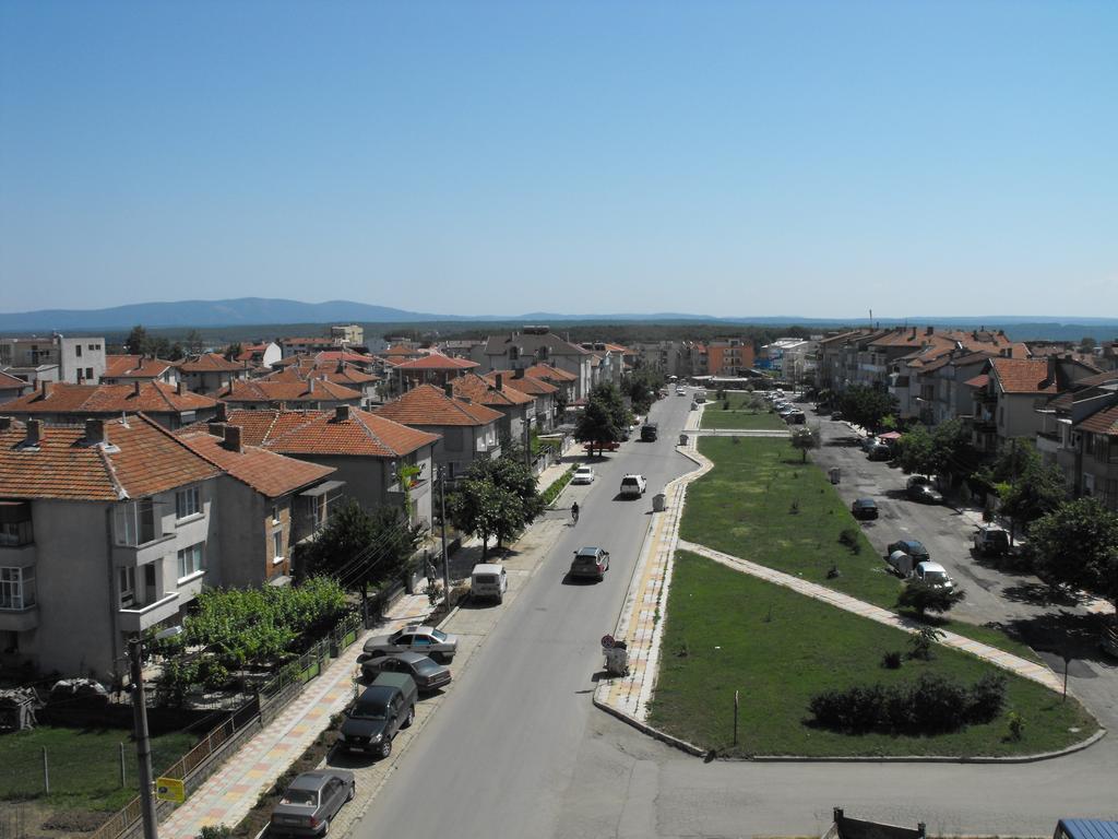 Alba Family Club Hotel Primorsko Buitenkant foto