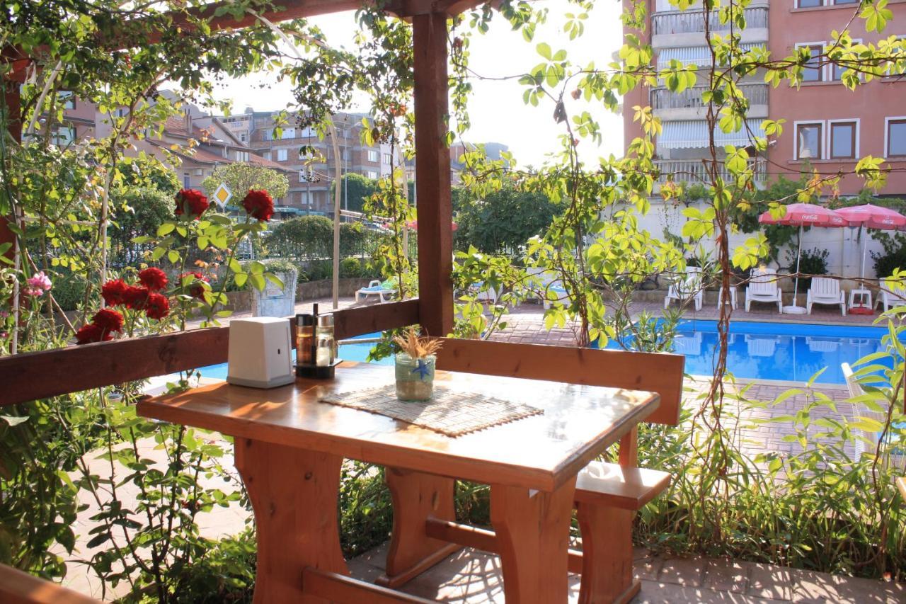 Alba Family Club Hotel Primorsko Buitenkant foto