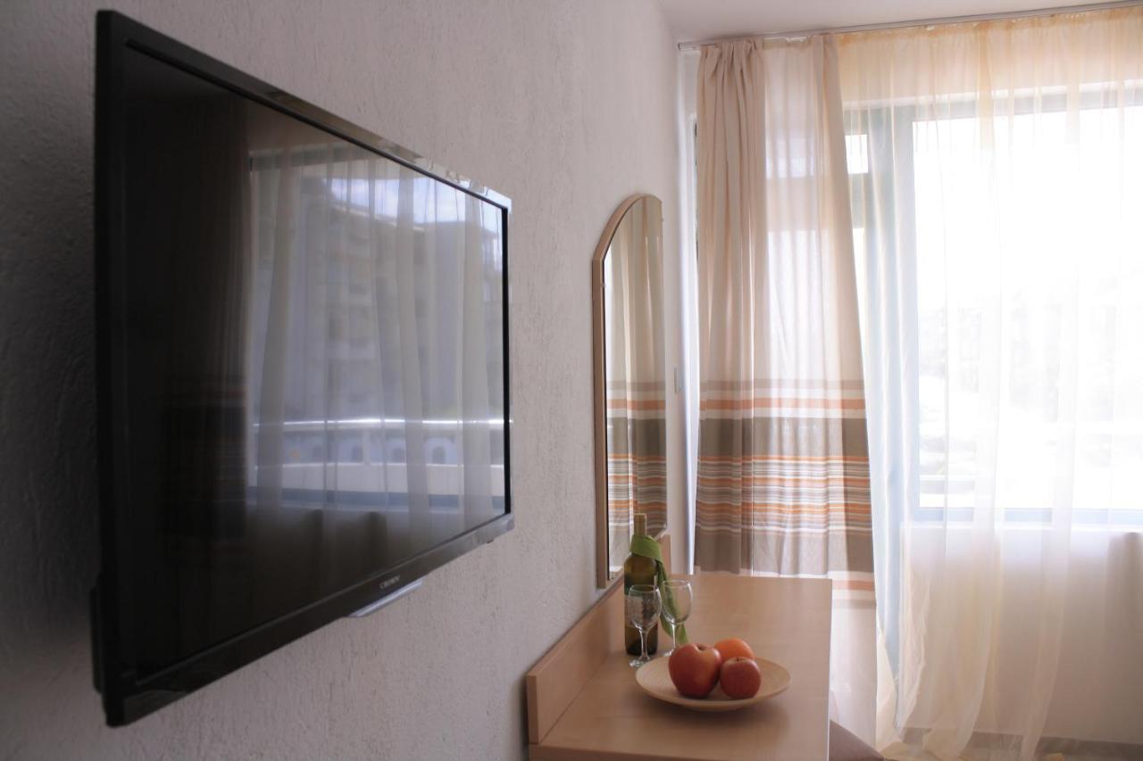 Alba Family Club Hotel Primorsko Buitenkant foto